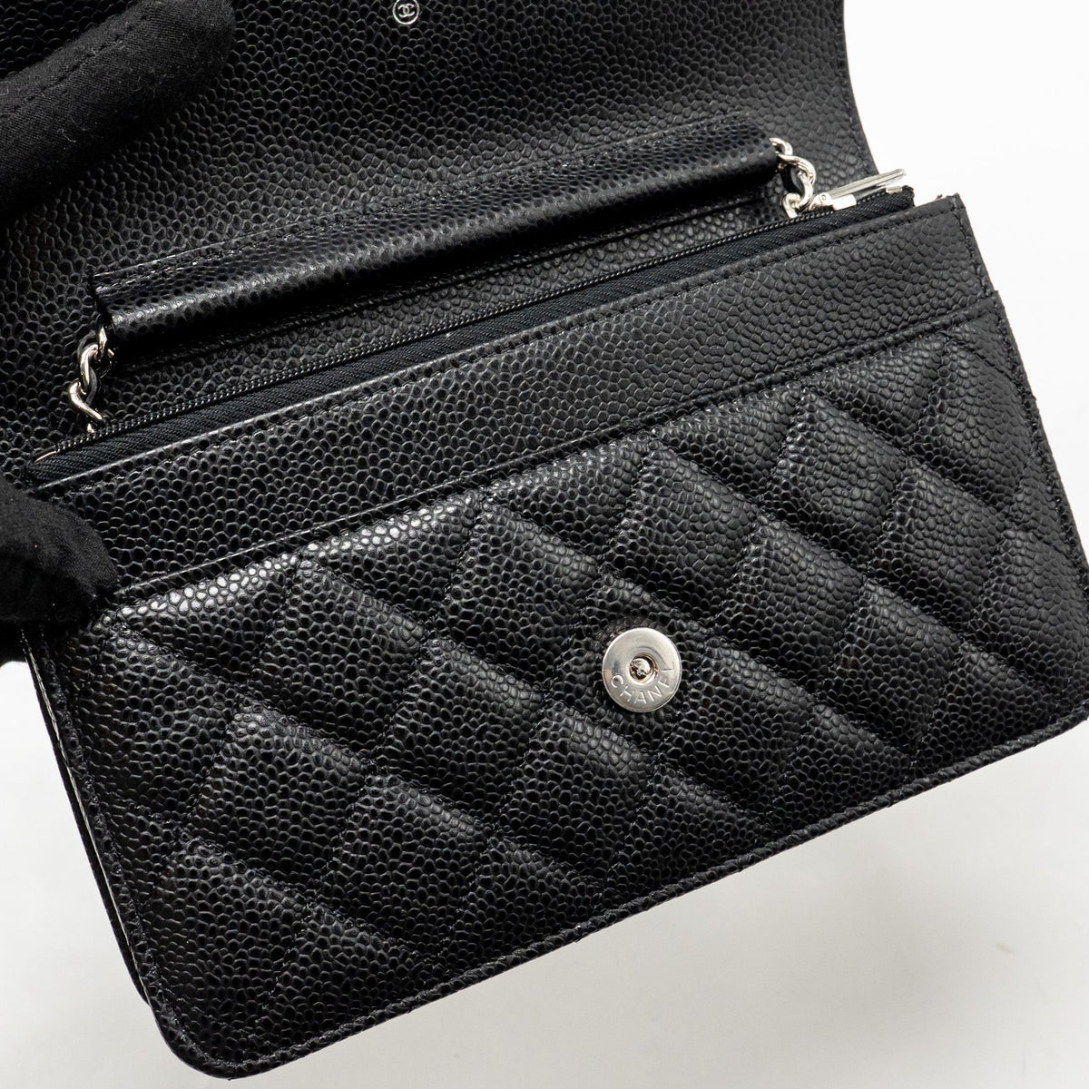 chanel-classic-wallet-on-chain-caviar-black-shw-10