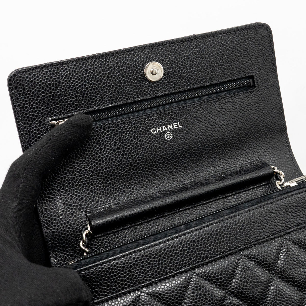chanel-classic-wallet-on-chain-caviar-black-shw-10