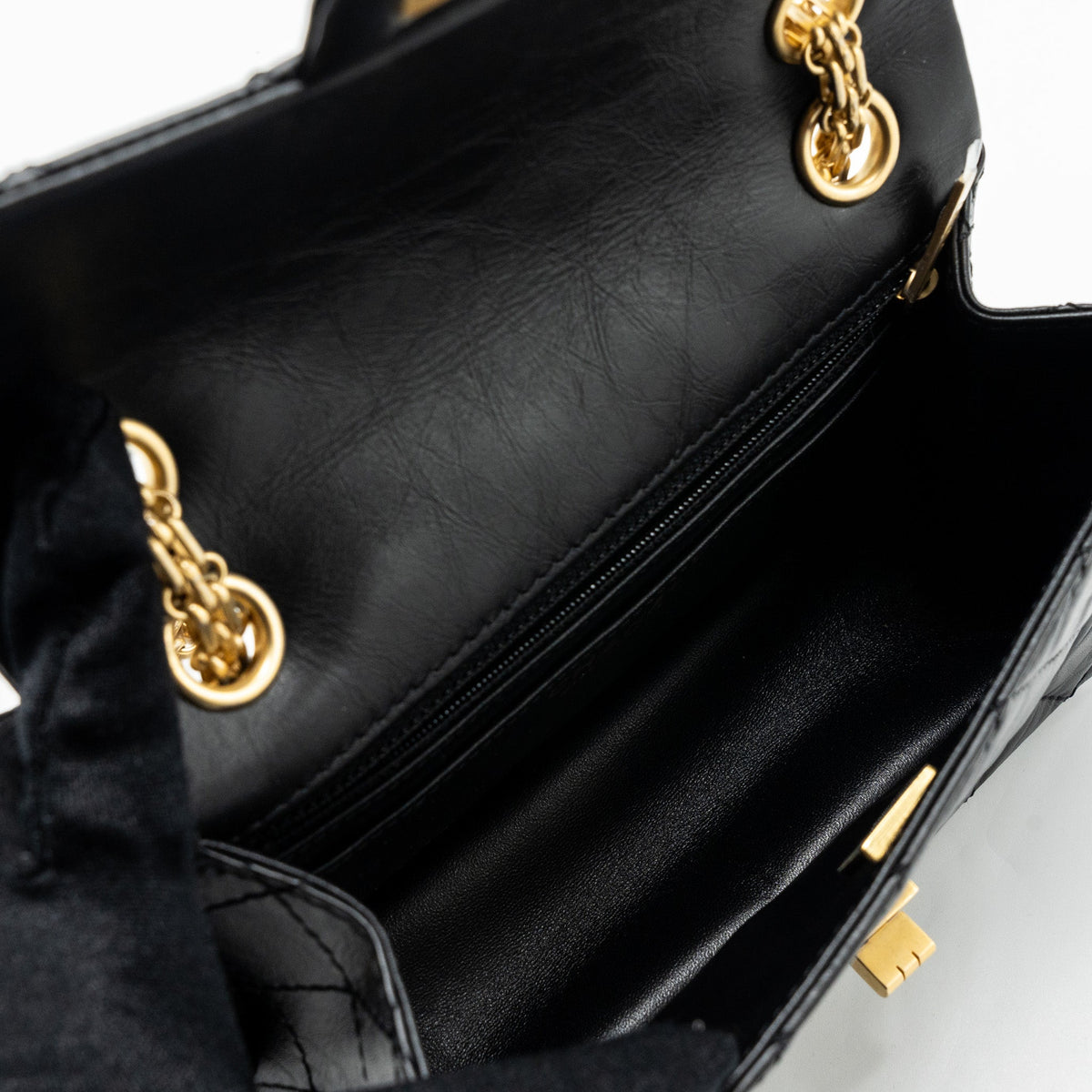 chanel-mini-2-55-reissue-aged-calfskin-black-brushed-ghwmicrochip