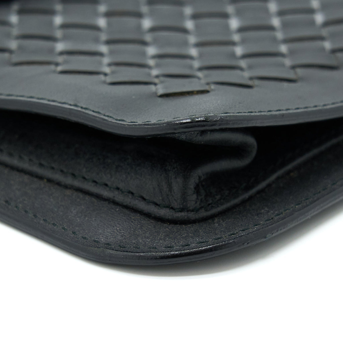 bottega-veneta-men-s-pouch-intrecciate-black-with-black-hardware