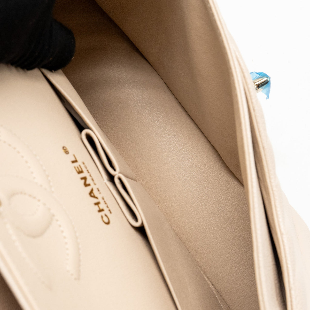 chanel-medium-classic-double-flap-bag-chevron-caviar-light-beige-lghw
