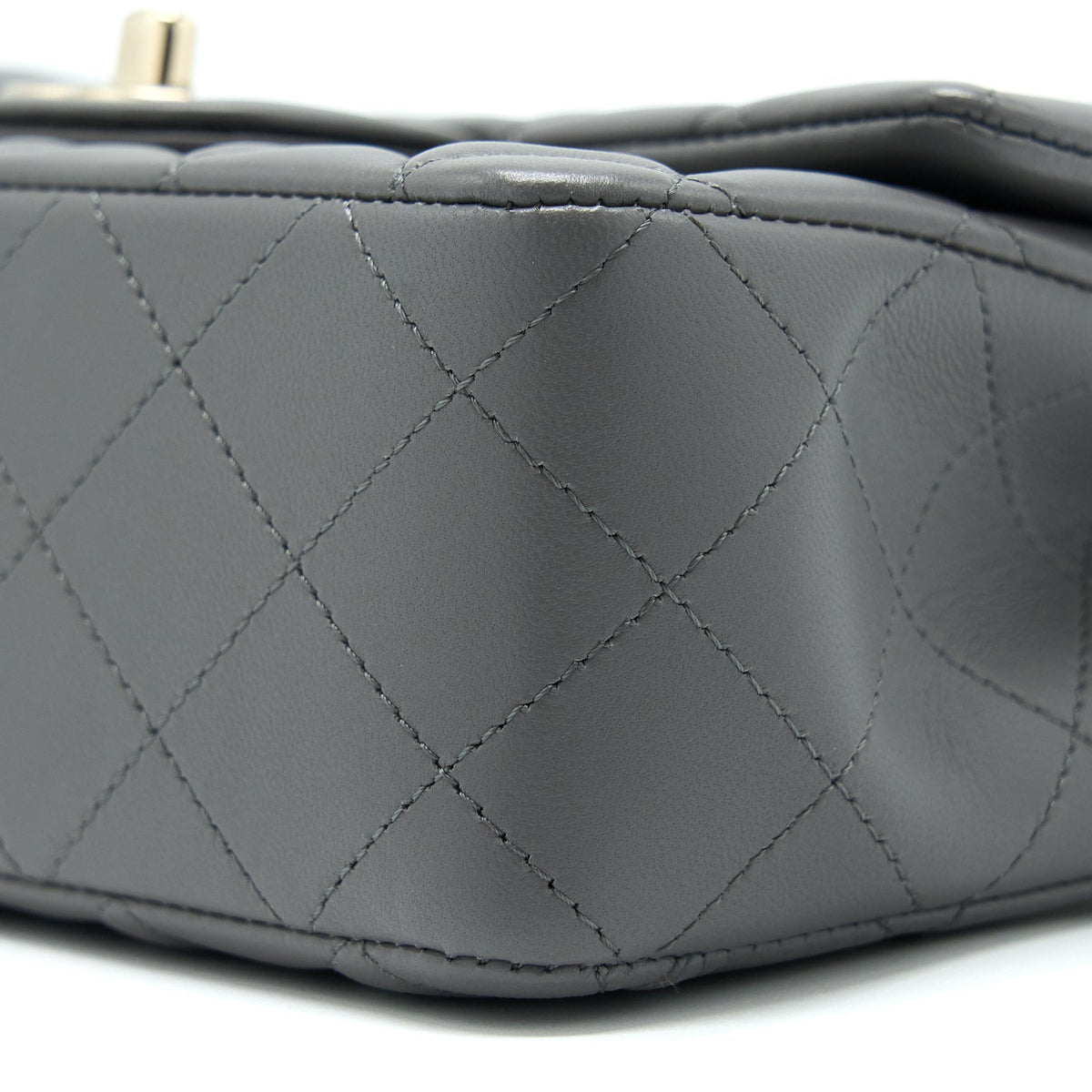 chanel-22a-mini-rectangular-flap-bag-lambskin-grey-lghw-microchip-1