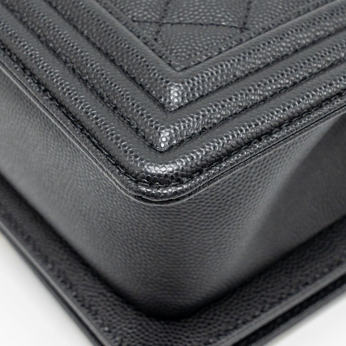 chanel-small-boy-bag-caviar-black-ghw-5