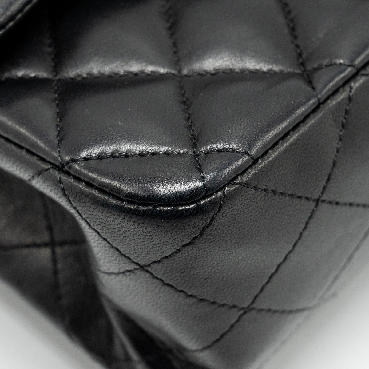 chanel-medium-classic-double-flap-bag-lambskin-black-ghw-6