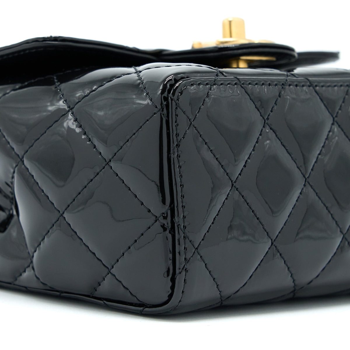 chanel-22k-square-flap-bag-patent-black-brushed-ghwmicrochip