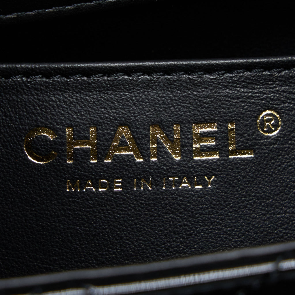 chanel-22k-square-flap-bag-patent-black-brushed-ghwmicrochip