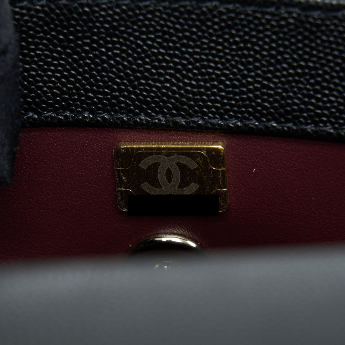 chanel-small-coco-handle-caviar-black-lghw-microchip-5