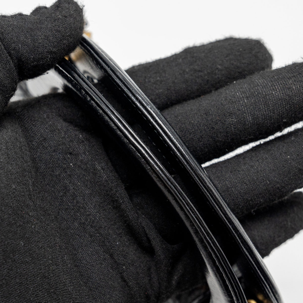 chanel-24p-mini-shopping-tote-calfskin-black-ghwmicrochip-1
