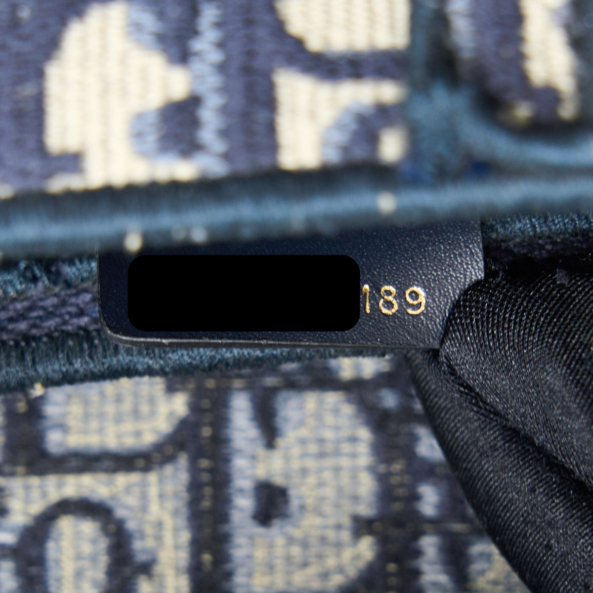 dior-saddle-bag-blue-oblique-embroidery-ghw-1