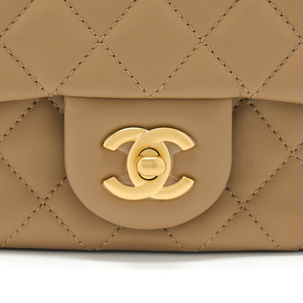 chanel-pearl-crush-mini-square-lambskin-dark-beige-ghwmicrochip
