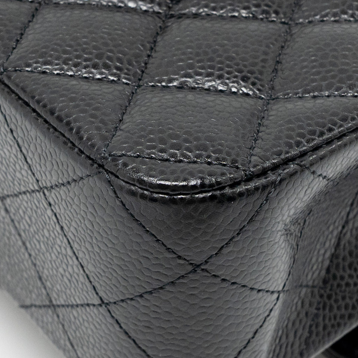 chanel-medium-classic-double-flap-bag-caviar-black-ghw-copy-1