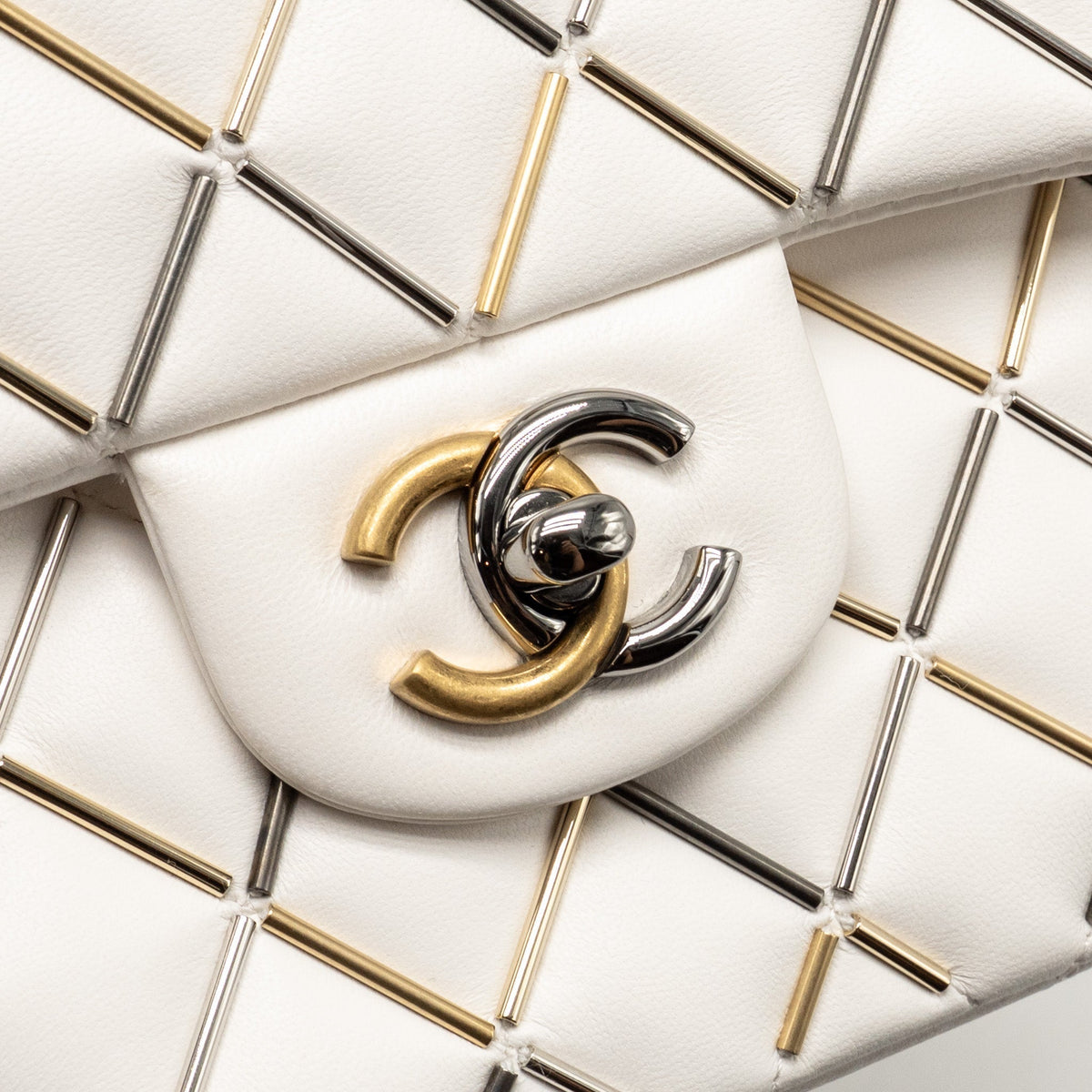 chanel-bicolor-metal-small-classic-double-flap-bag-lambskin-white-mulitcolour-hardware-copy-1