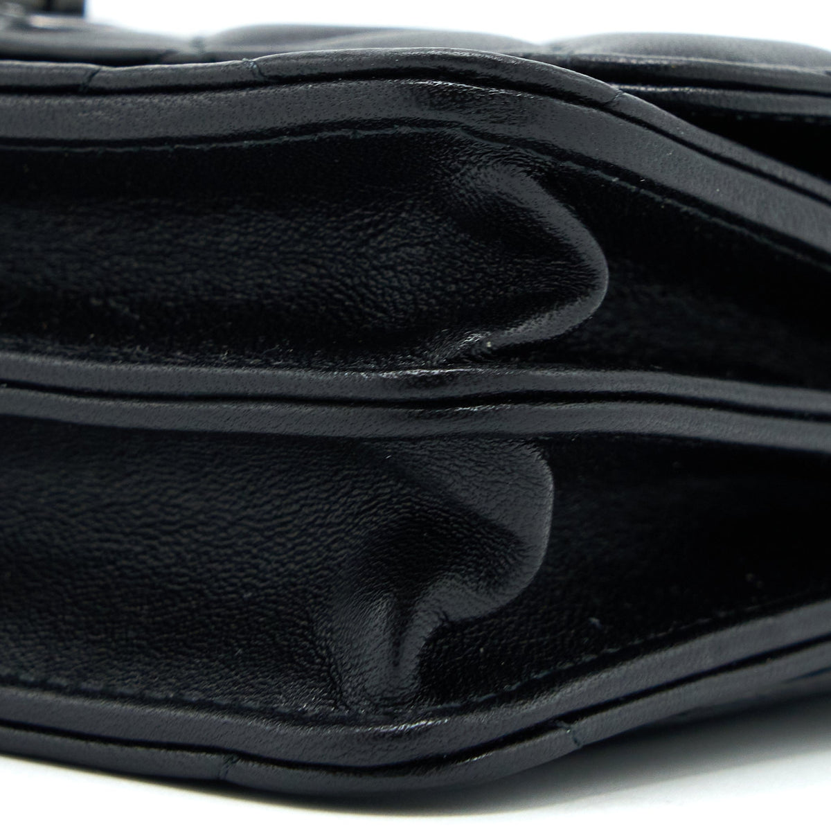 chanel-square-trendy-cc-wallet-on-chain-lambskin-so-black
