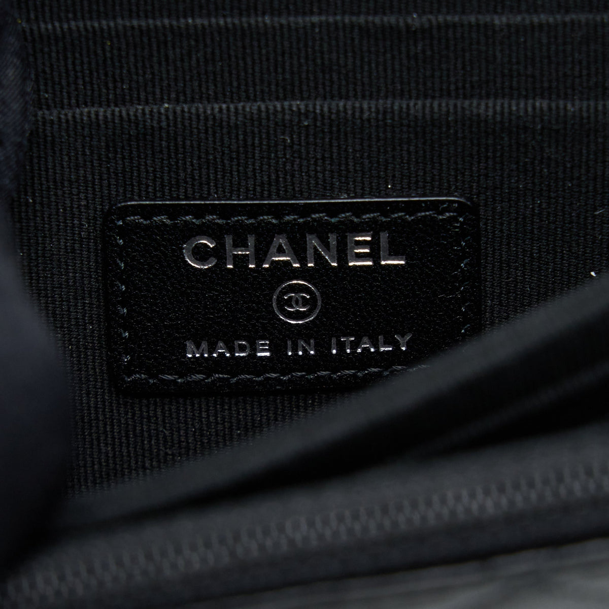 chanel-square-trendy-cc-wallet-on-chain-lambskin-so-black