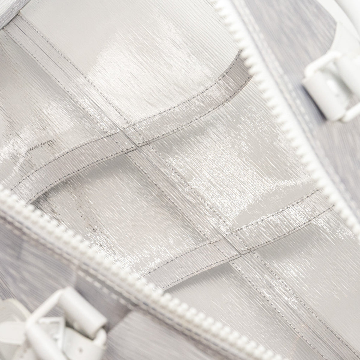 louis-vuitton-wavy-keepall-50-epi-plage-white