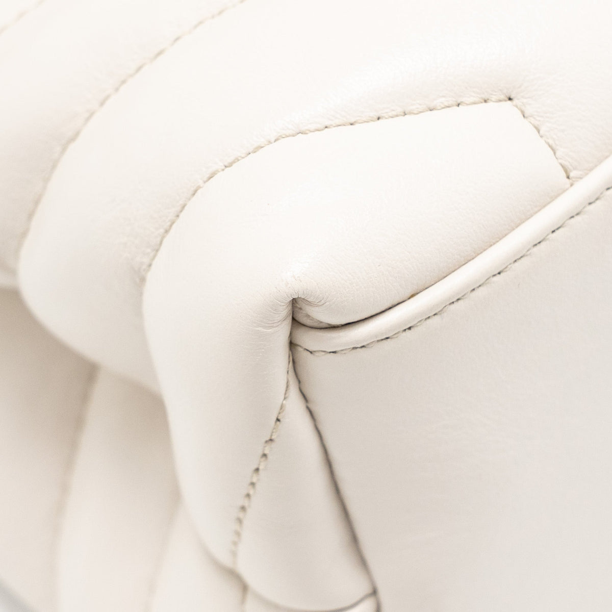 saint-laurent-ysl-medium-lou-lou-bag-calfskin-white-shw