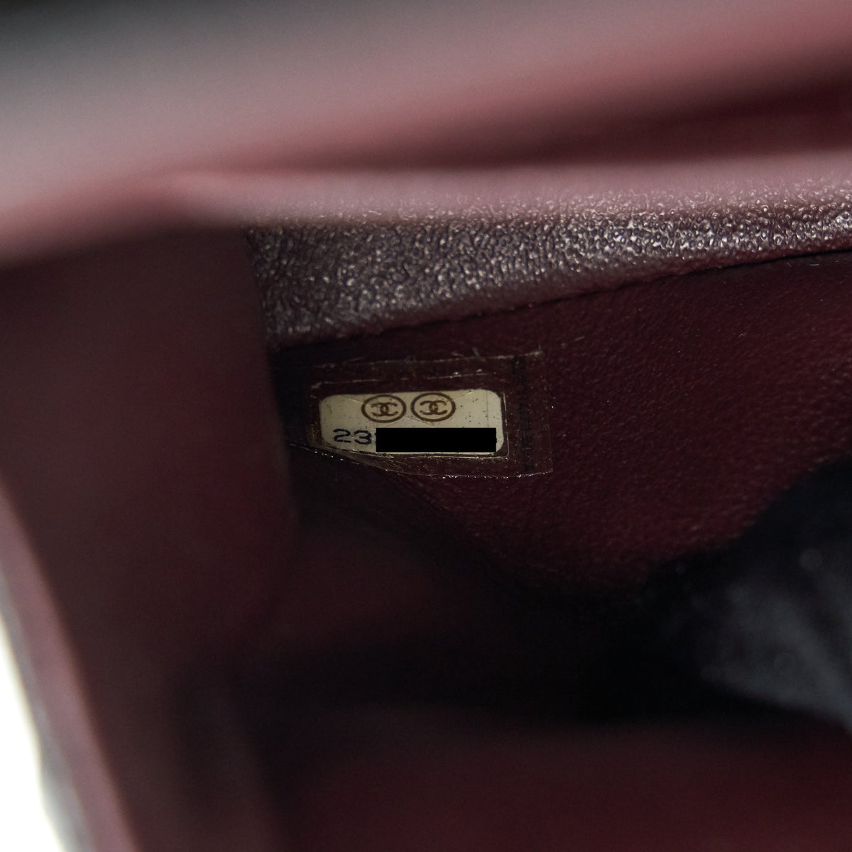 chanel-medium-classic-double-flap-bag-caviar-black-ghw