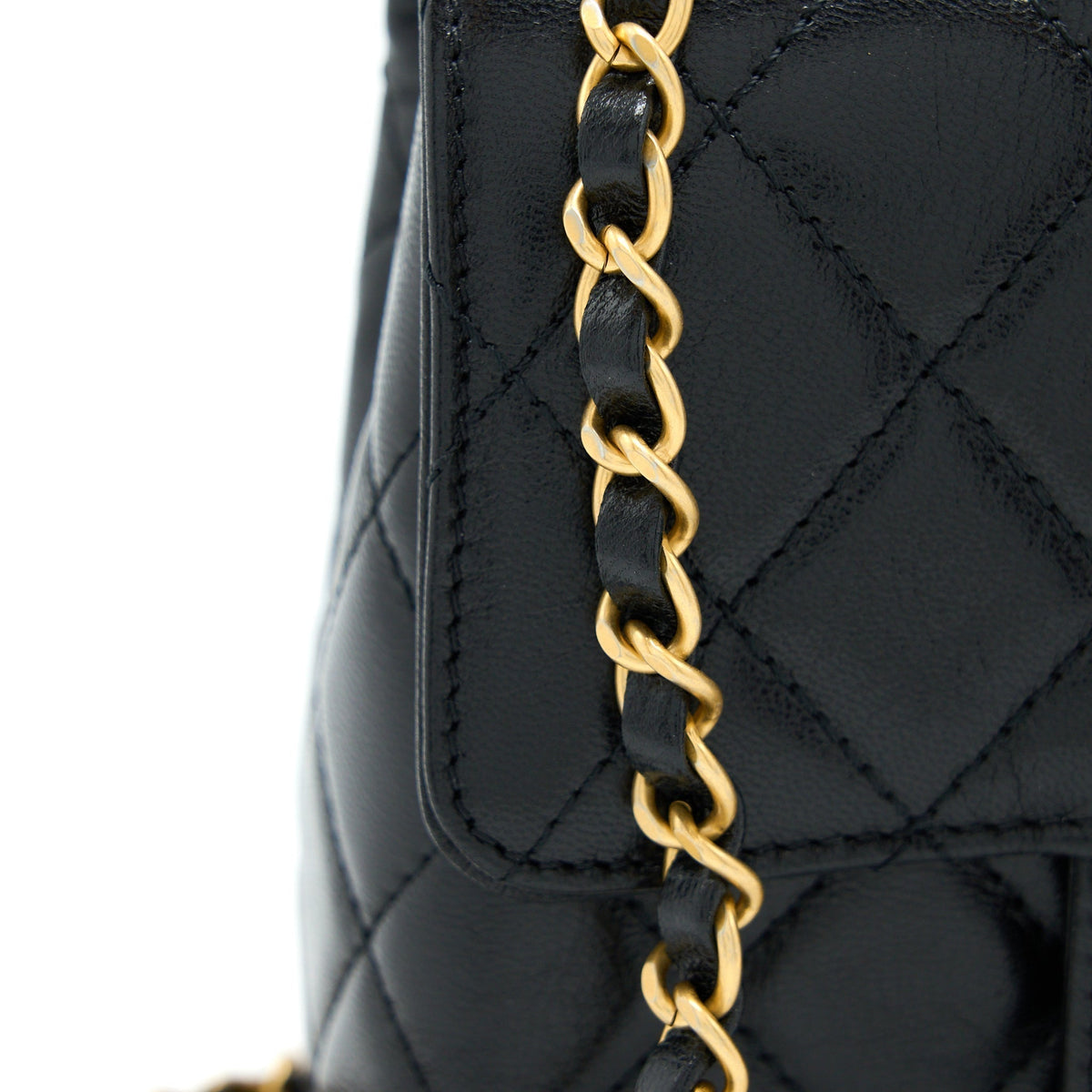 chanel-22k-retro-classic-new-square-mini-flap-bag-goatskin-black-ghw-microchip-1