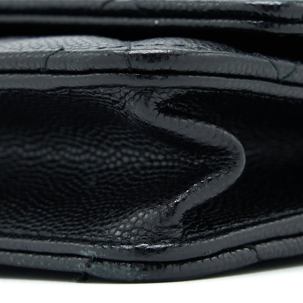 chanel-quilted-wallet-on-chain-caviar-so-black