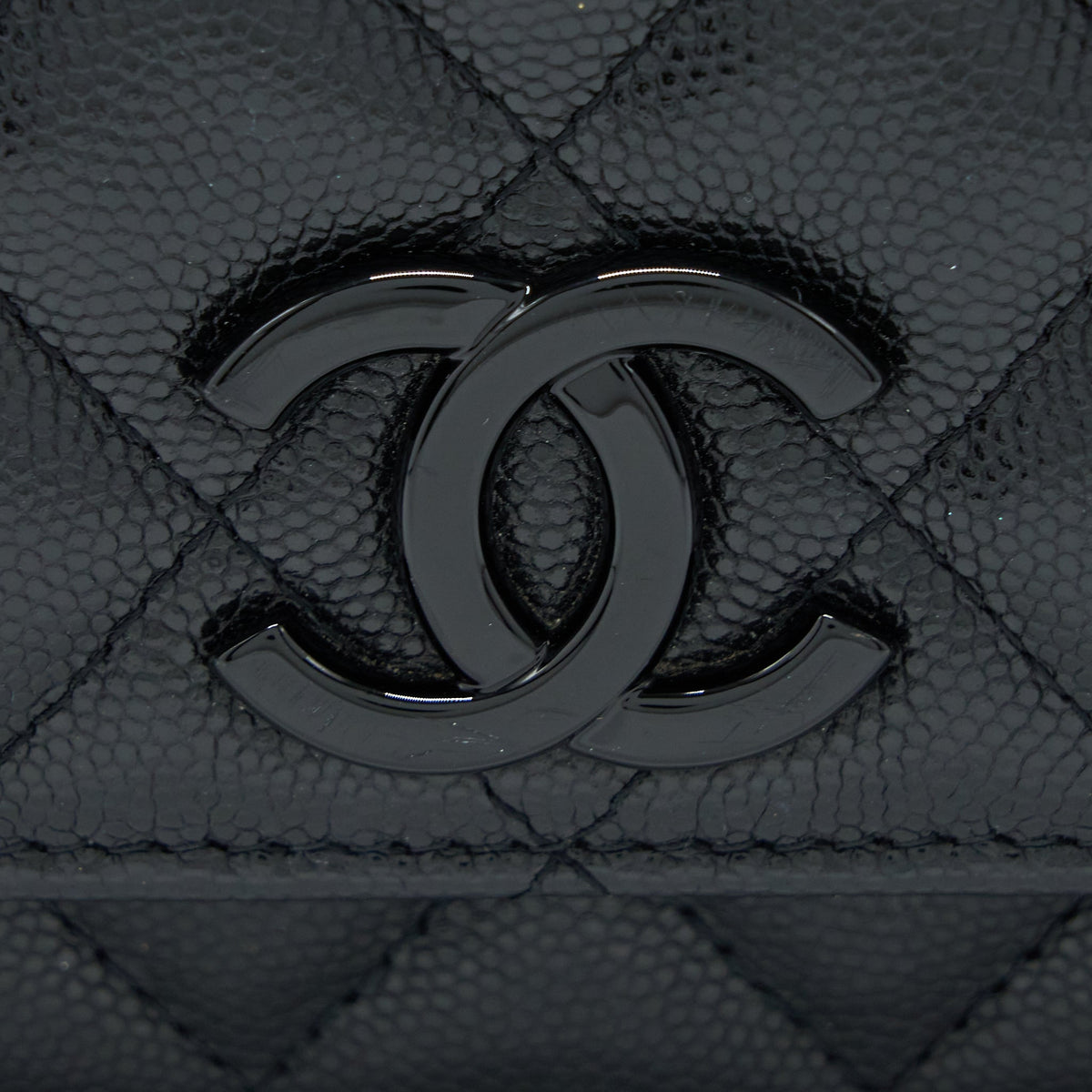 chanel-quilted-wallet-on-chain-caviar-so-black
