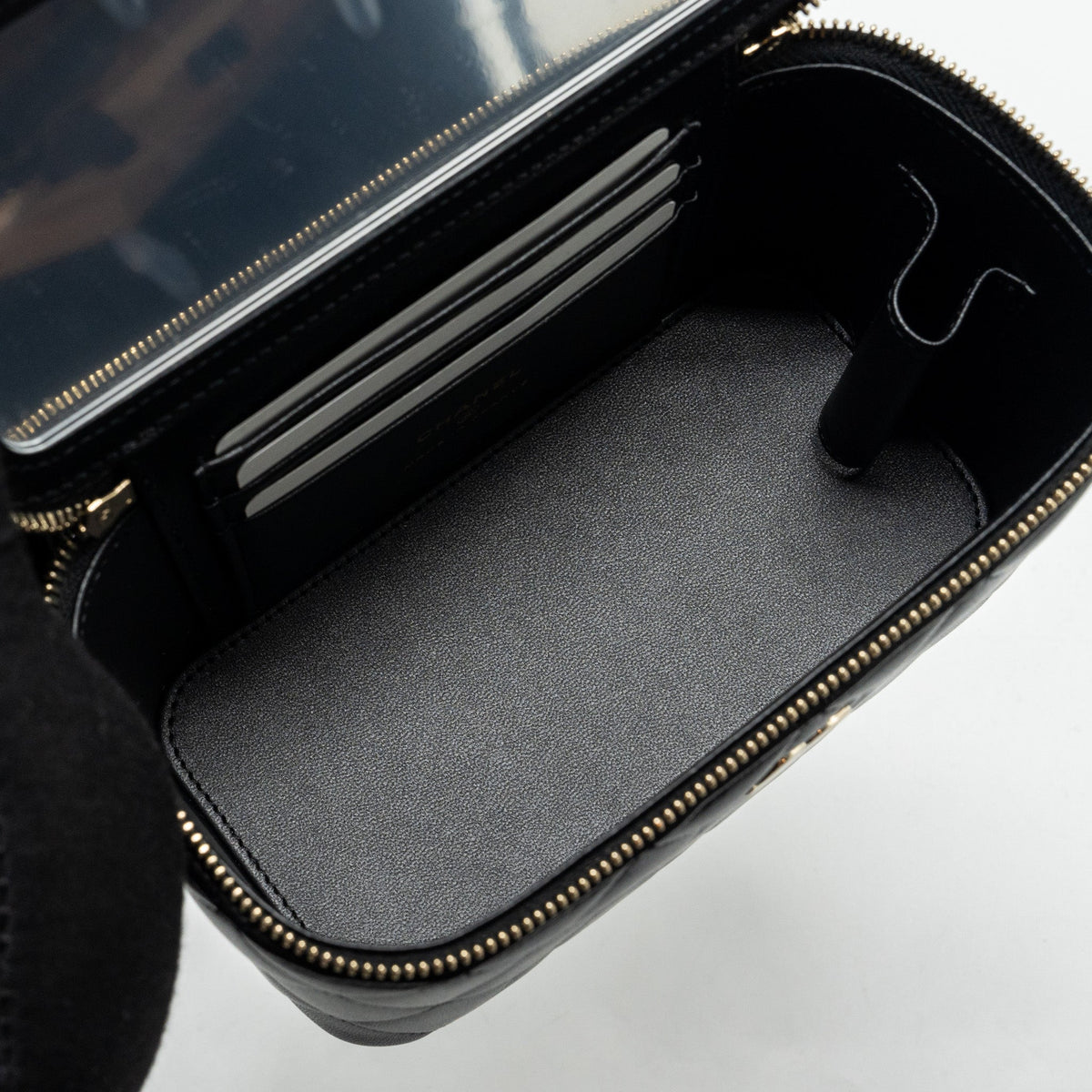 chanel-top-handle-long-vanity-case-lambskin-black-lghw-microchip-copy