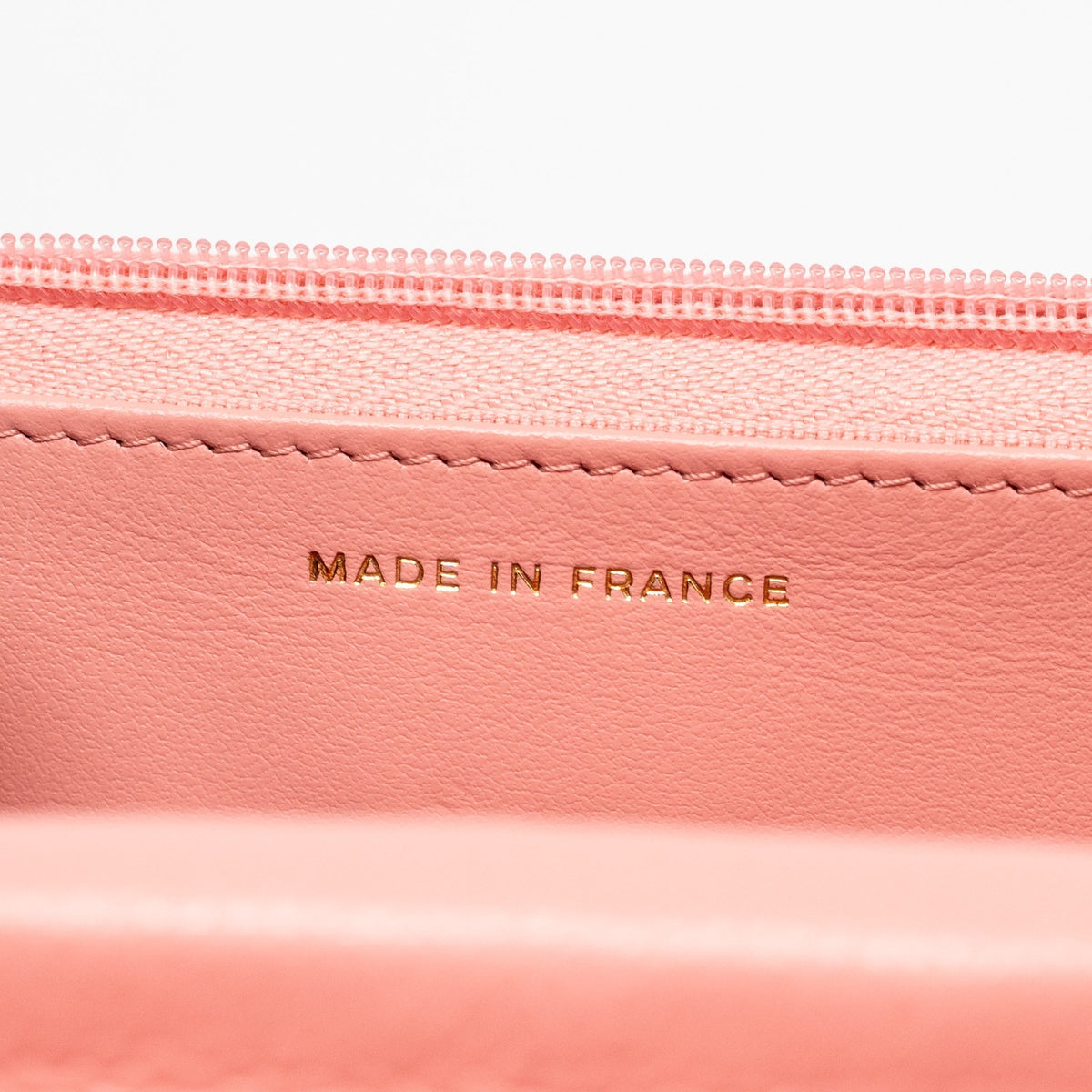 chanel-classic-wallet-on-chain-caviar-pink-lghwmicrochip