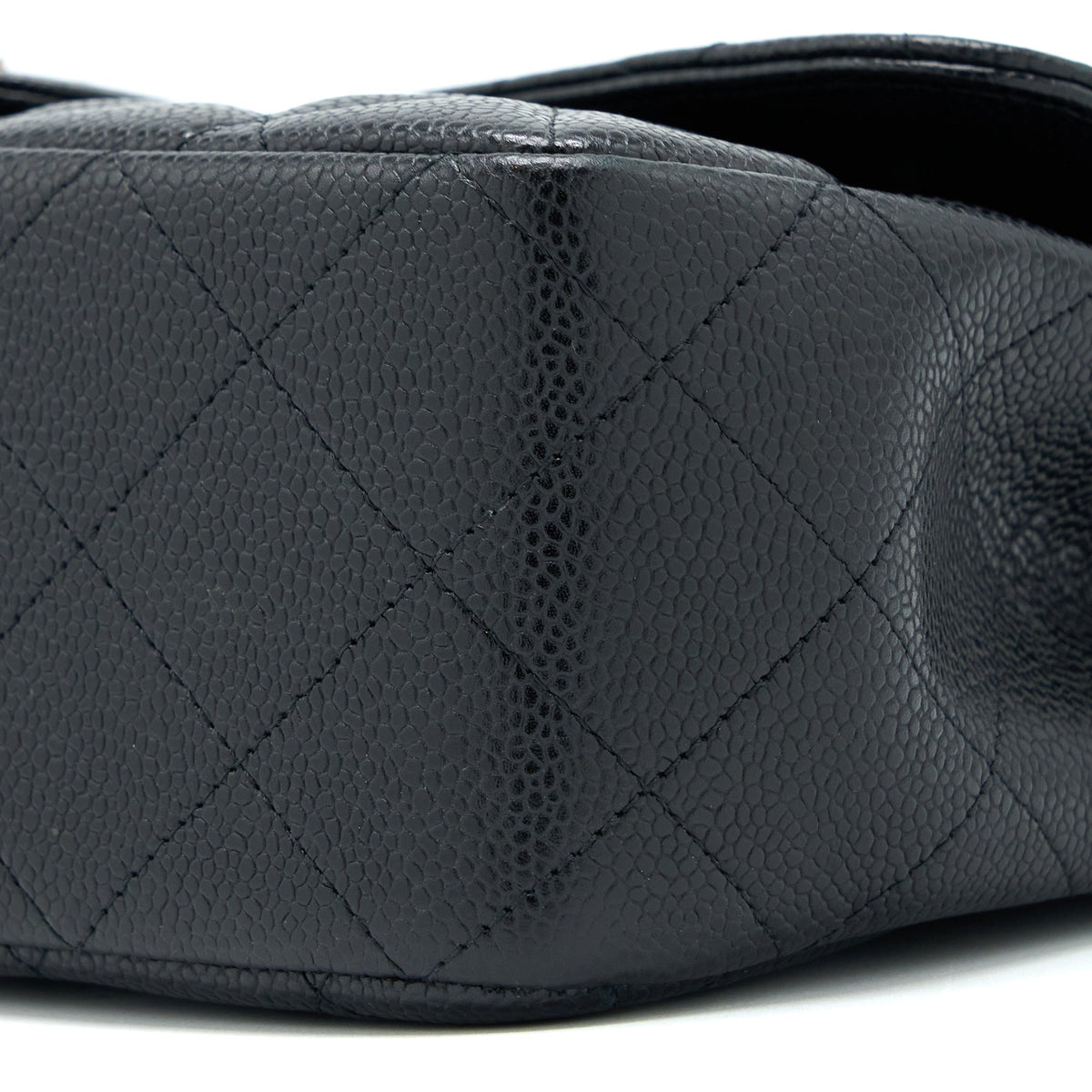 chanel-jumbo-single-flap-bag-caviar-black-shw-1