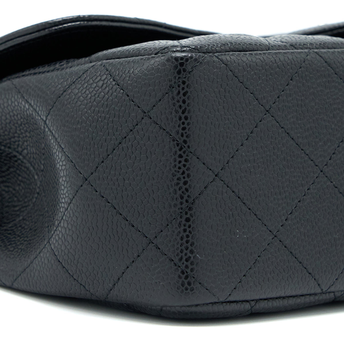 chanel-jumbo-single-flap-bag-caviar-black-shw-1