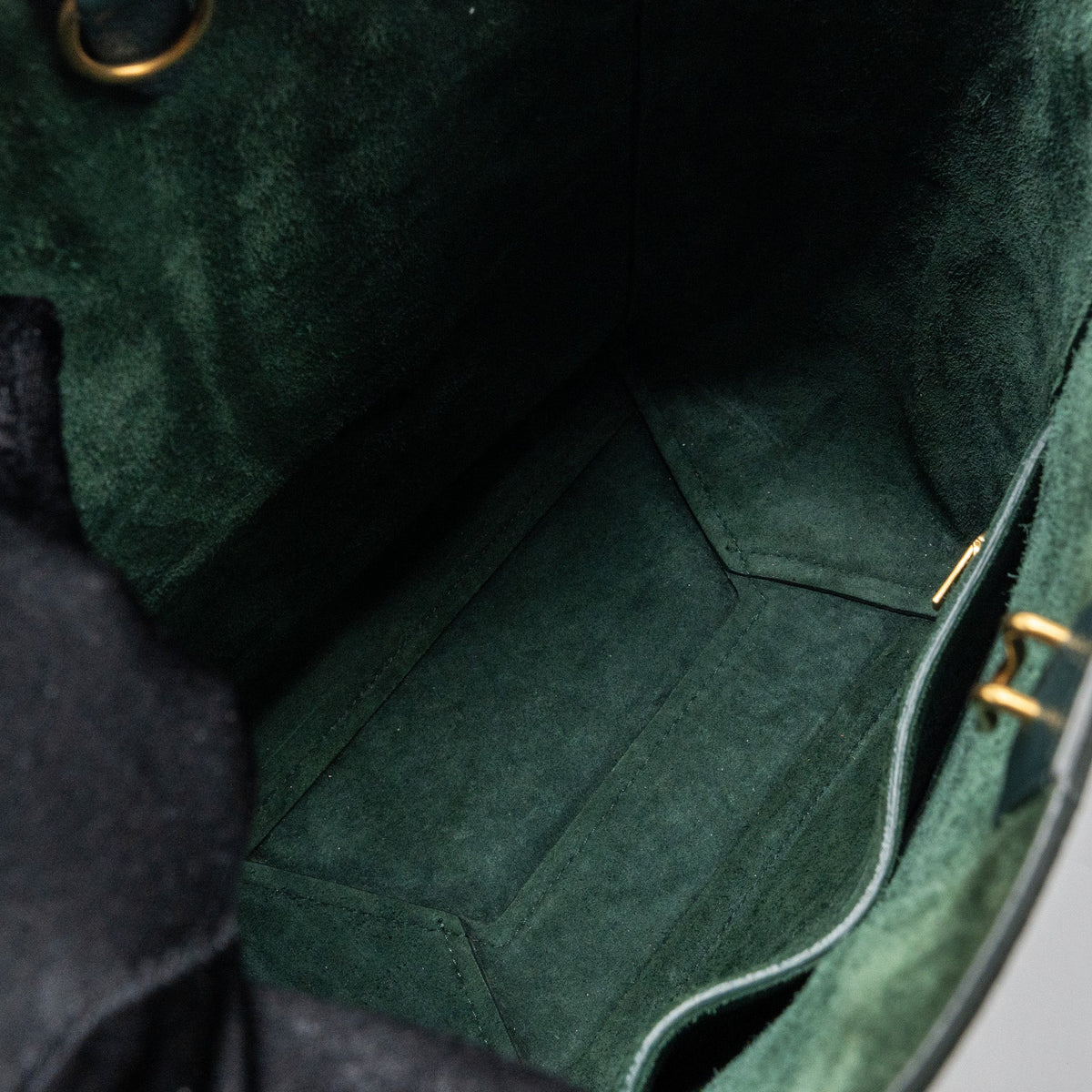 celine-sangle-bucket-bag-calfskin-dark-green-ghw-1