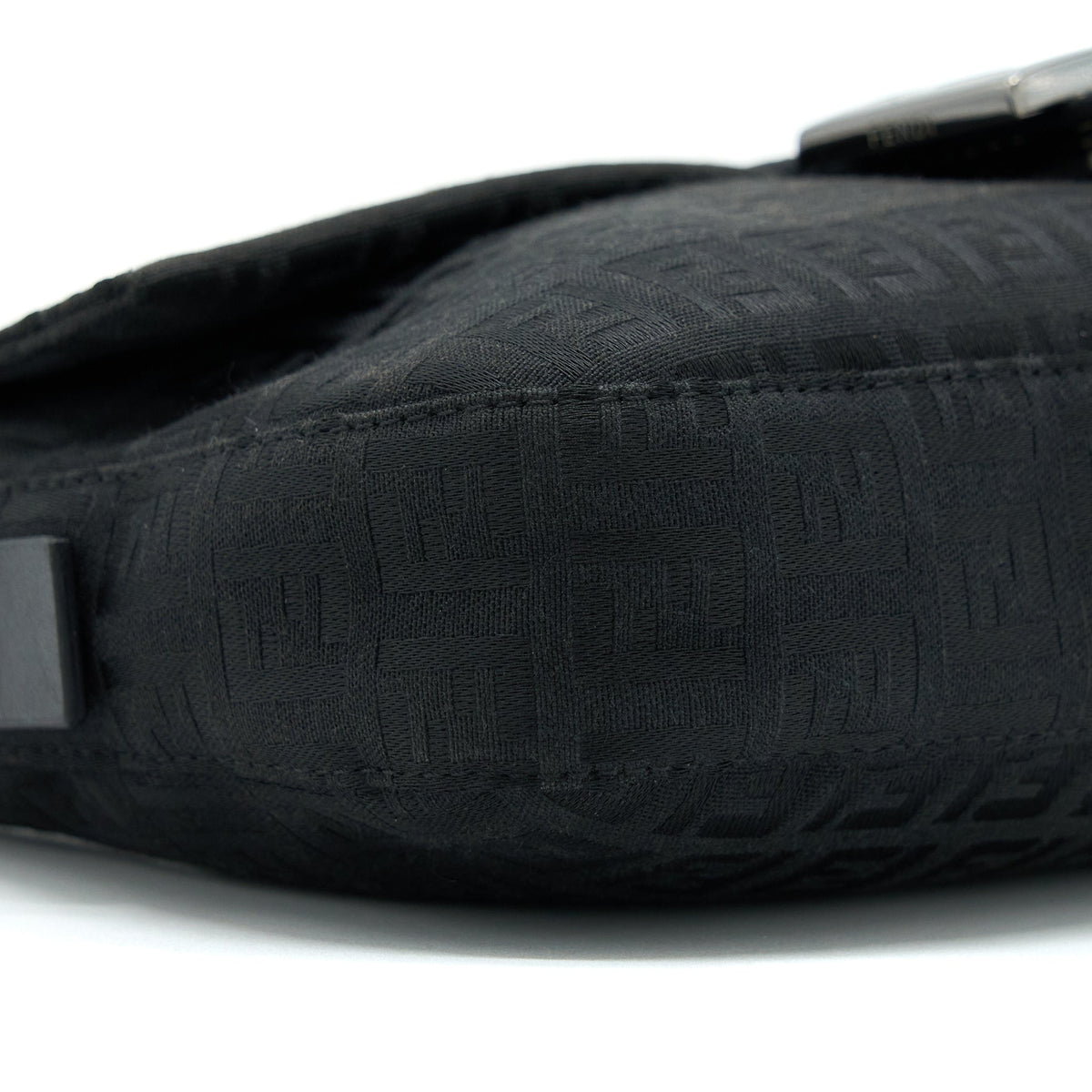 fendi-zucca-baguette-canvas-black-with-black-hardware