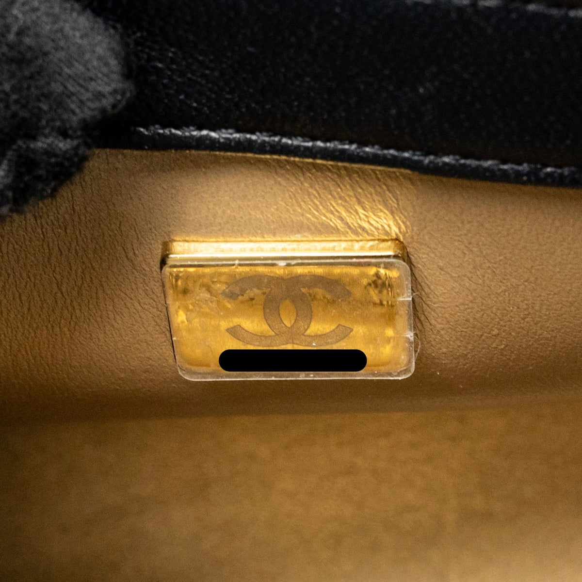 chanel-pearl-crush-mini-rectangular-flap-bag-lambskin-black-ghw-microchip-copy-3