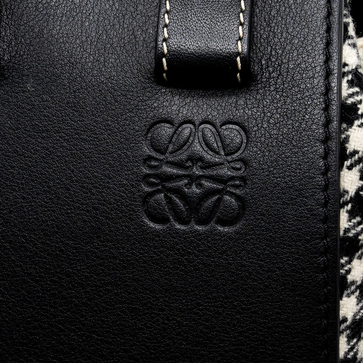 loewe-small-hammock-bag-calfskin-fabric-multicolor-black-white-shw