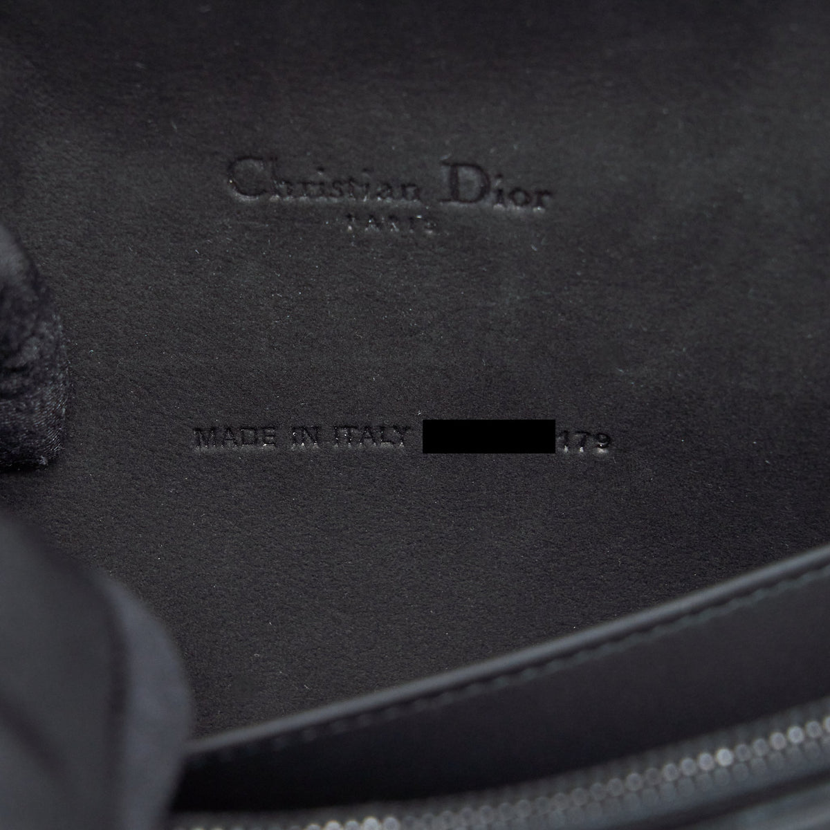 dior-lady-dior-pouch-ultramatte-cannage-calfskin-black-hardware