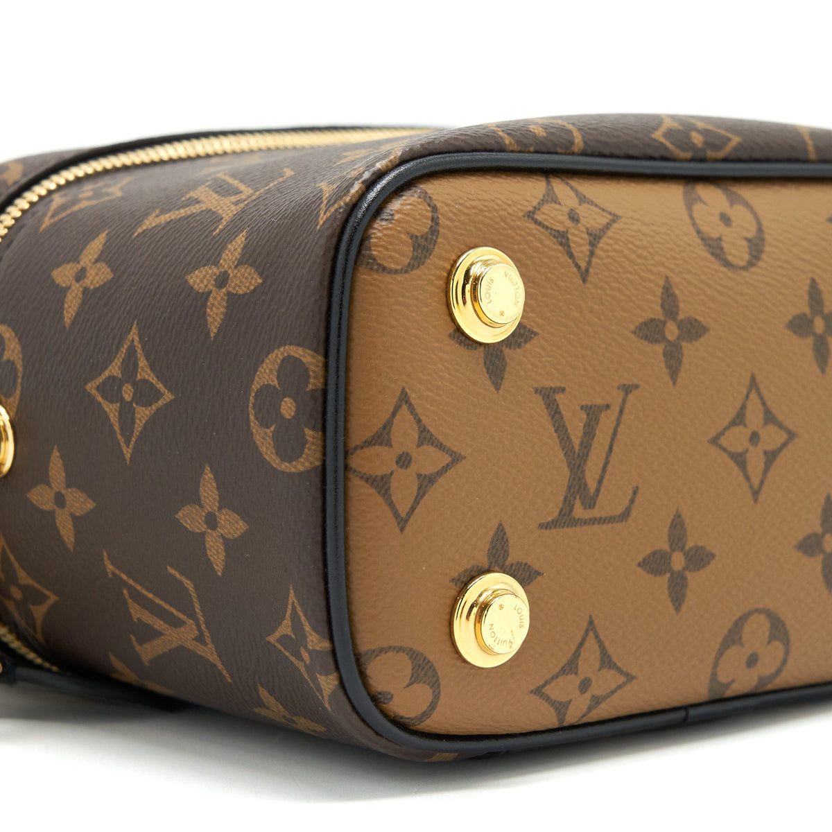 louis-vuitton-vanity-pm-monogram-canvas-2