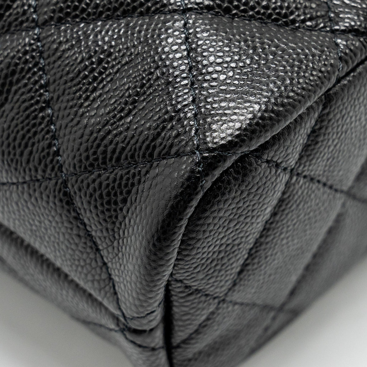 chanel-25c-quilted-hobo-bag-caviar-black-ghwmicrochip
