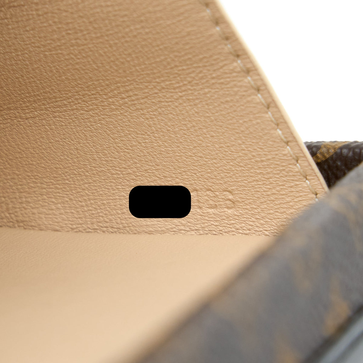 louis-vuitton-petite-malle-monogram-canvas-ghw-4