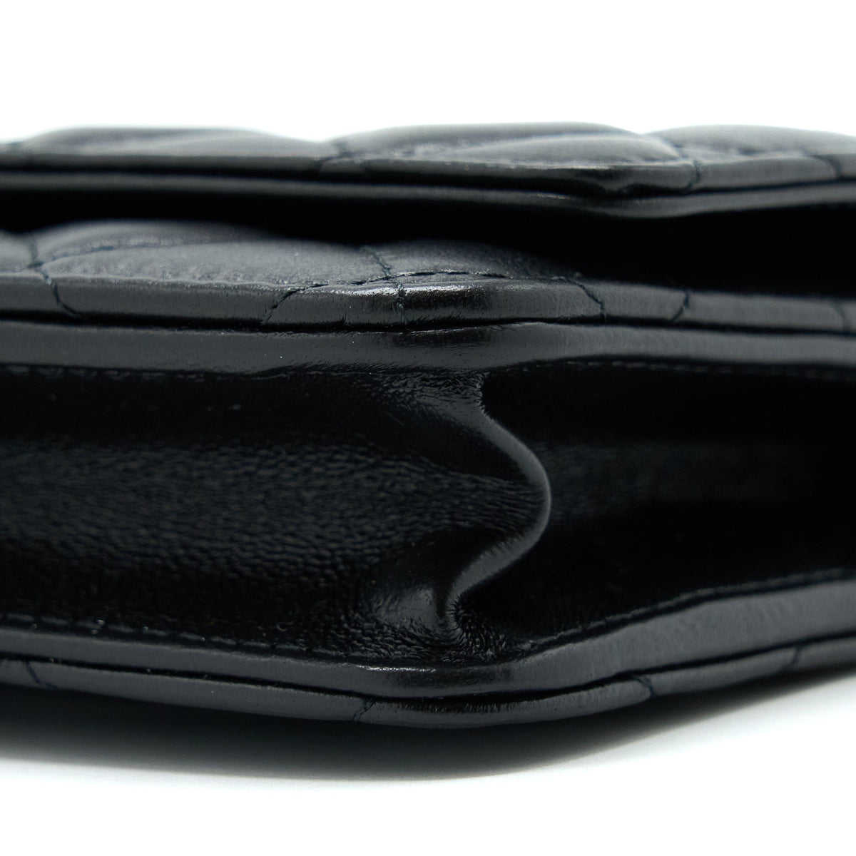chanel-22b-pearl-crush-wallet-on-chain-lambskin-black-ghw-microchip