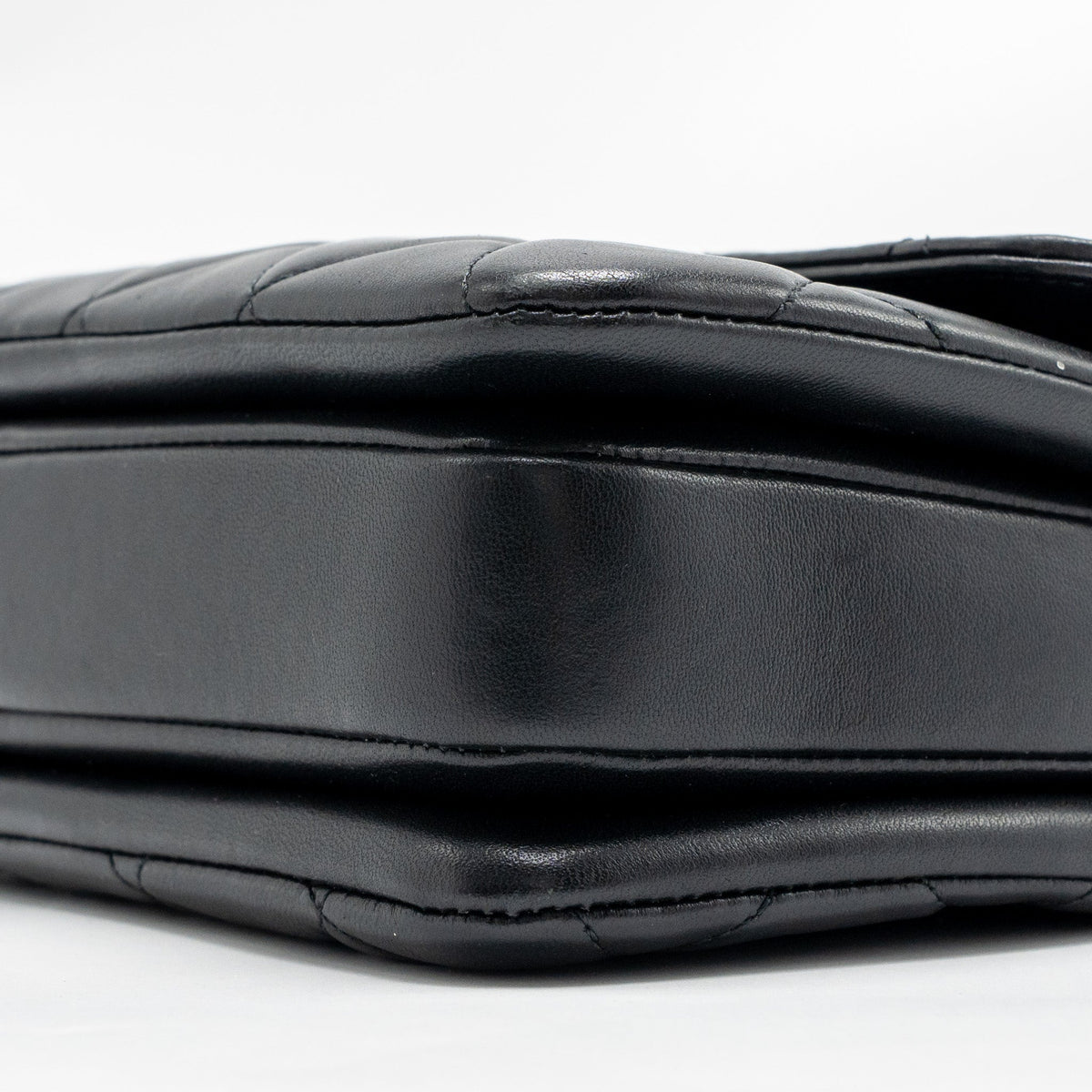 chanel-top-handle-trendy-cc-flap-bag-lambskin-black-lghw-1