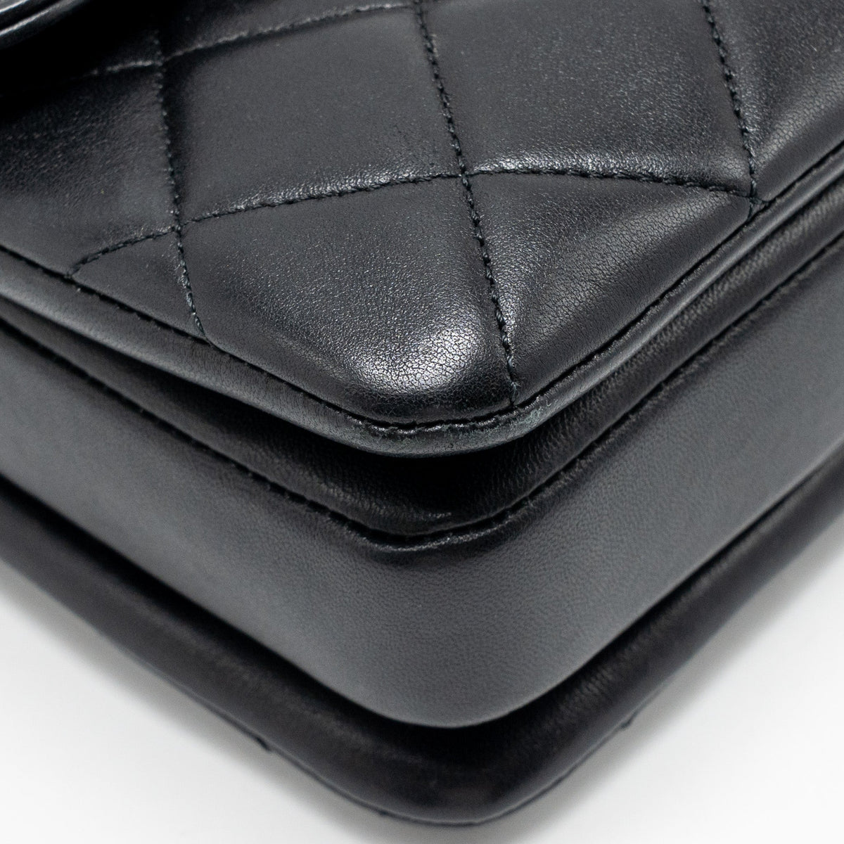 chanel-top-handle-trendy-cc-flap-bag-lambskin-black-lghw-1