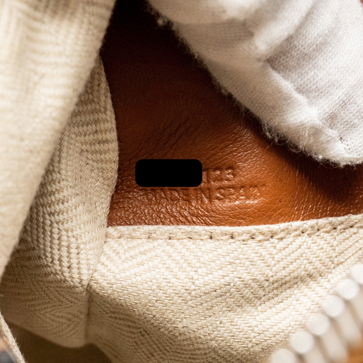 loewe-small-puzzle-bag-calfskin-tan-shw-4