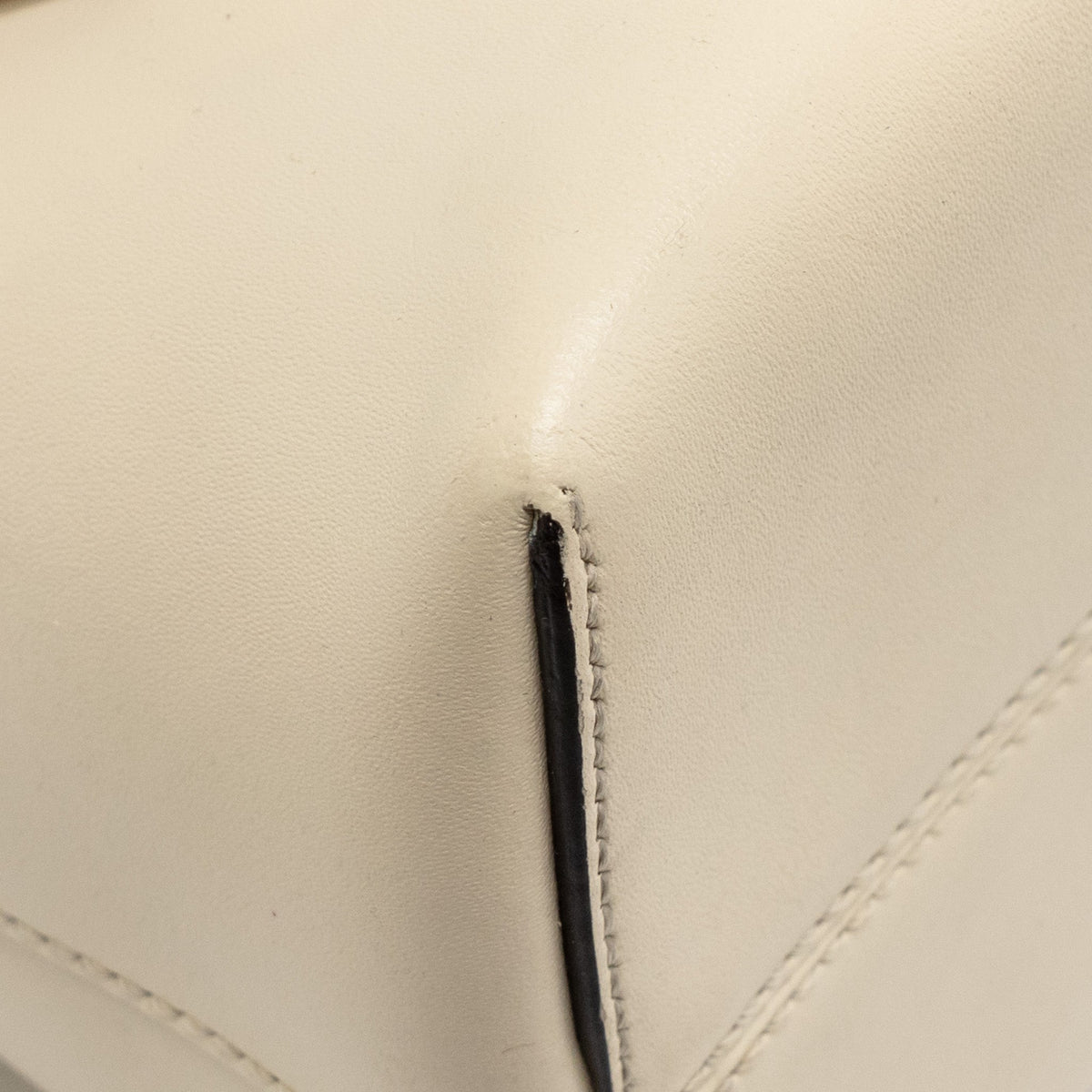 fendi-by-the-way-boston-bag-calfskin-light-beige-shw