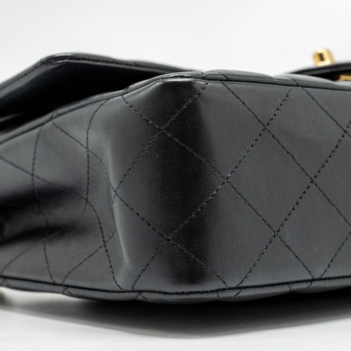 chanel-medium-classic-double-flap-bag-lambskin-black-ghw-7