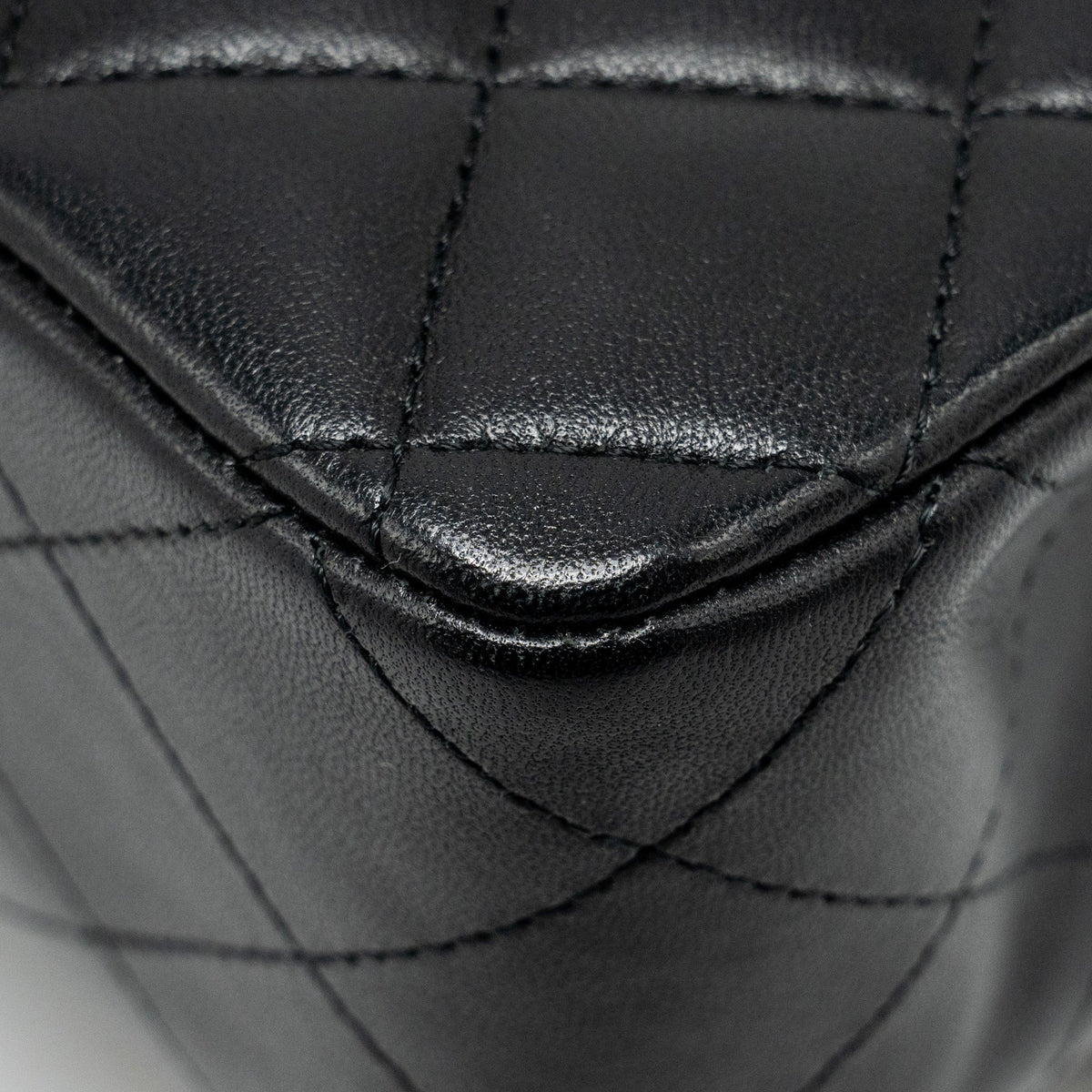 chanel-medium-classic-double-flap-bag-lambskin-black-ghw-7