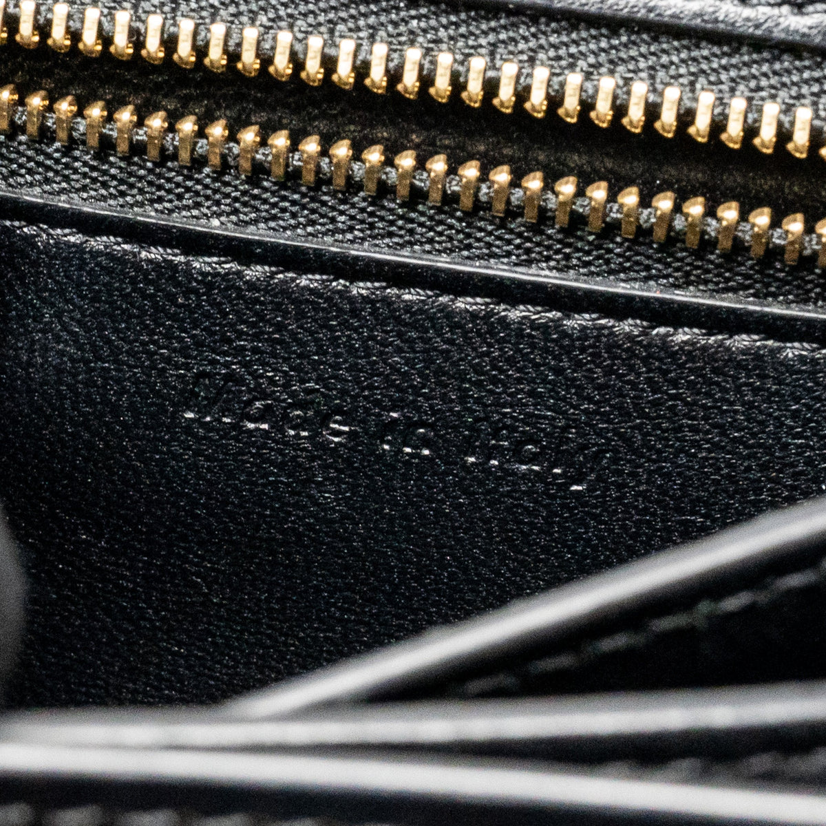 celine-teen-classic-bag-calfskin-black-ghw