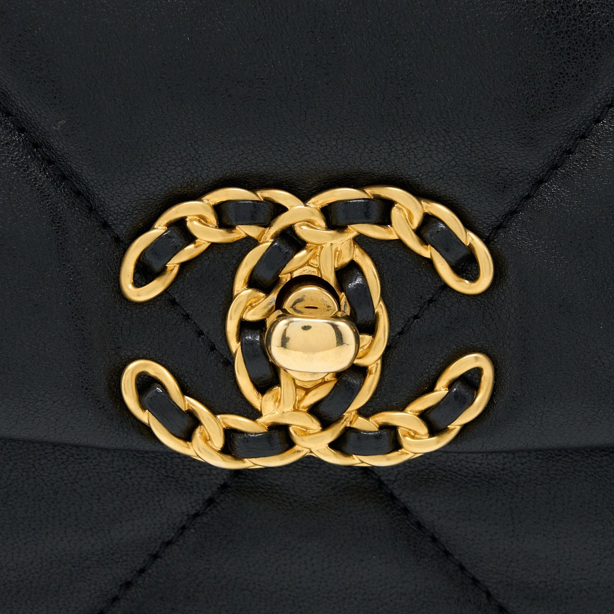 chanel-small-19-bag-goatskin-black-multicolour-hardware