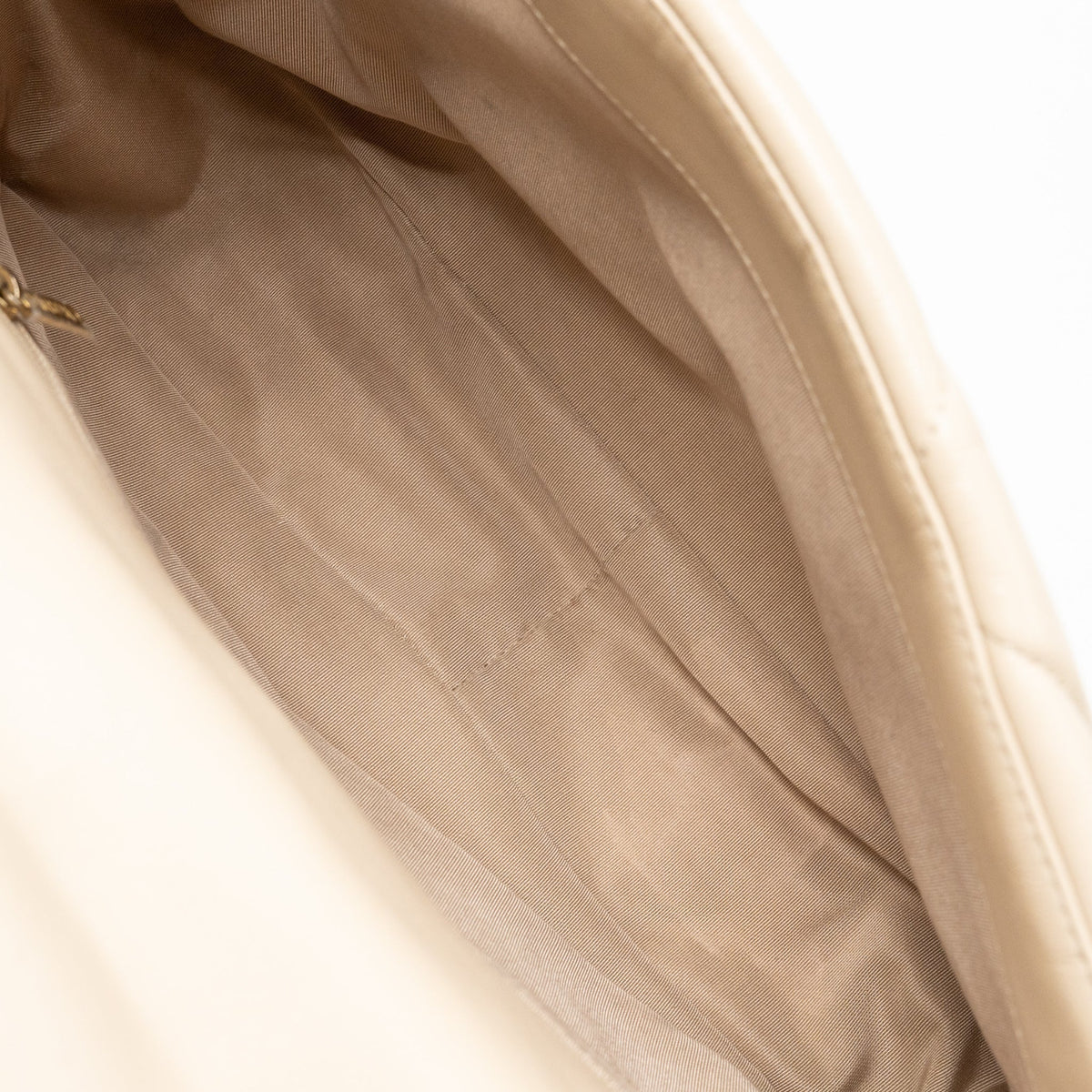 chanel-maxi-19-bag-goatskin-beige-multicolor-hardware-1