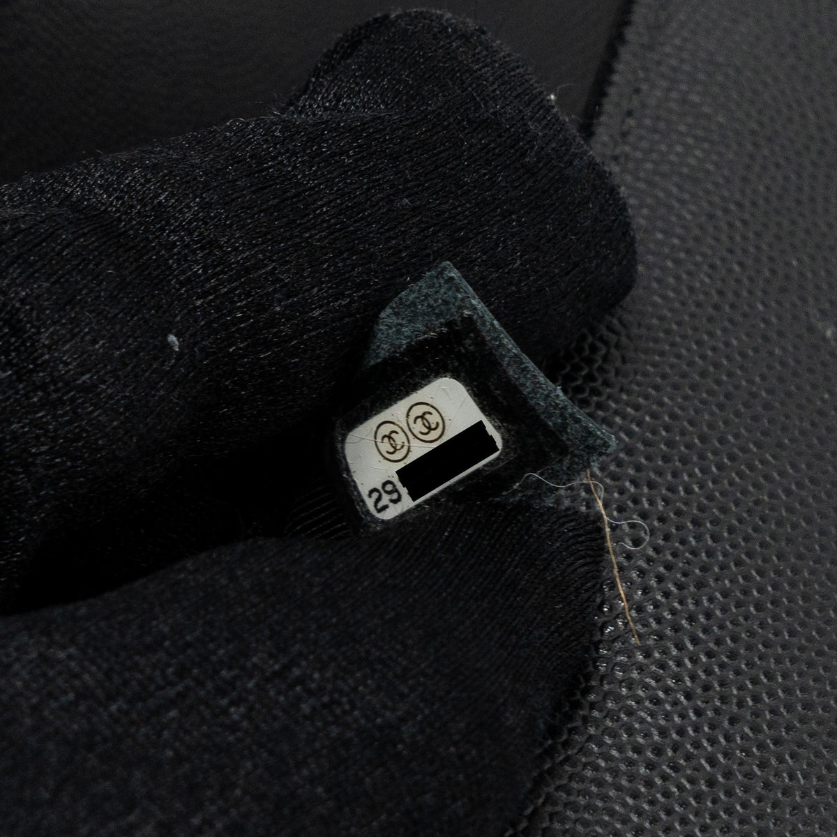 chanel-small-boy-bag-caviar-black-ghw-4