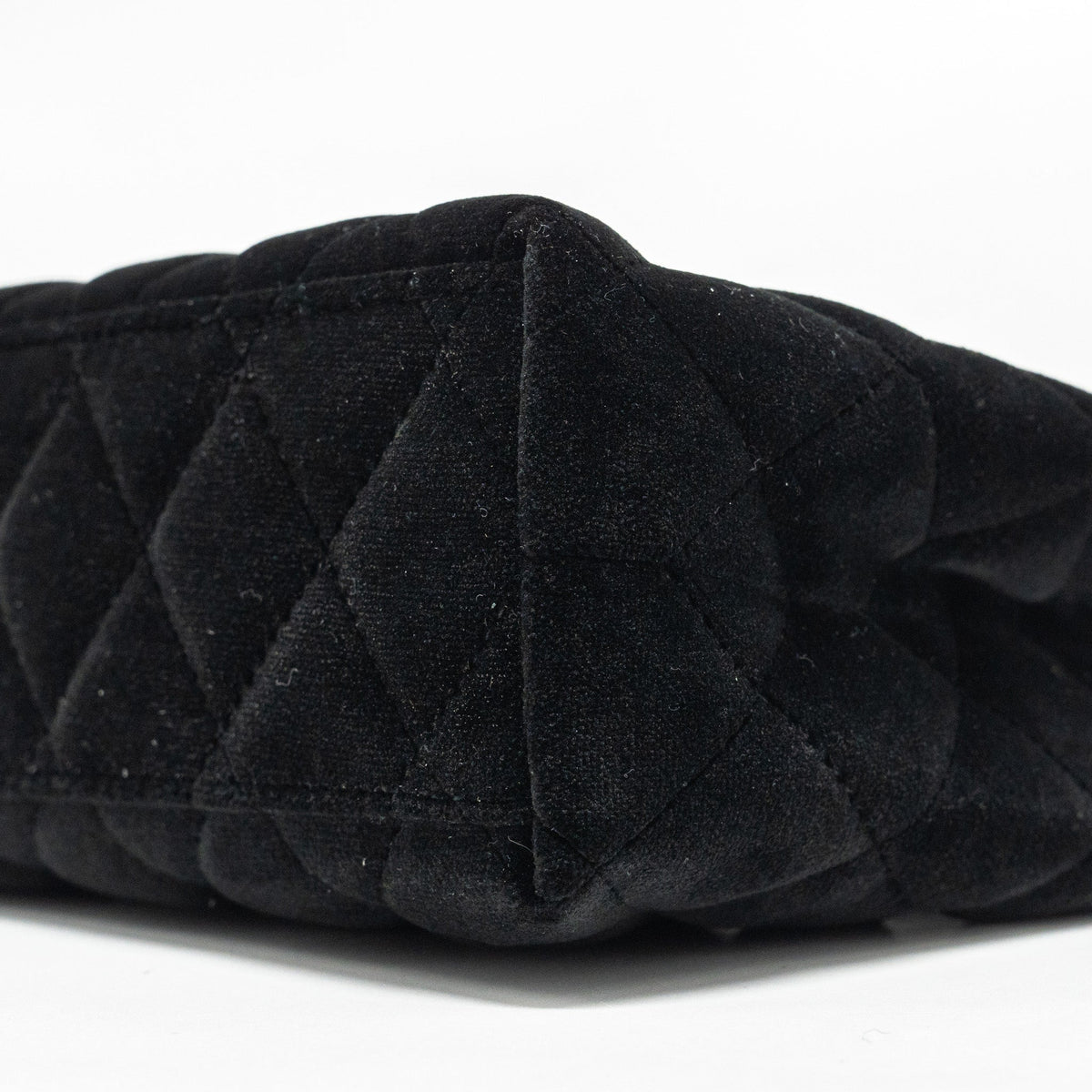 chanel-24a-mini-shopping-tote-mini-kelly-velvet-black-ghw-microchip