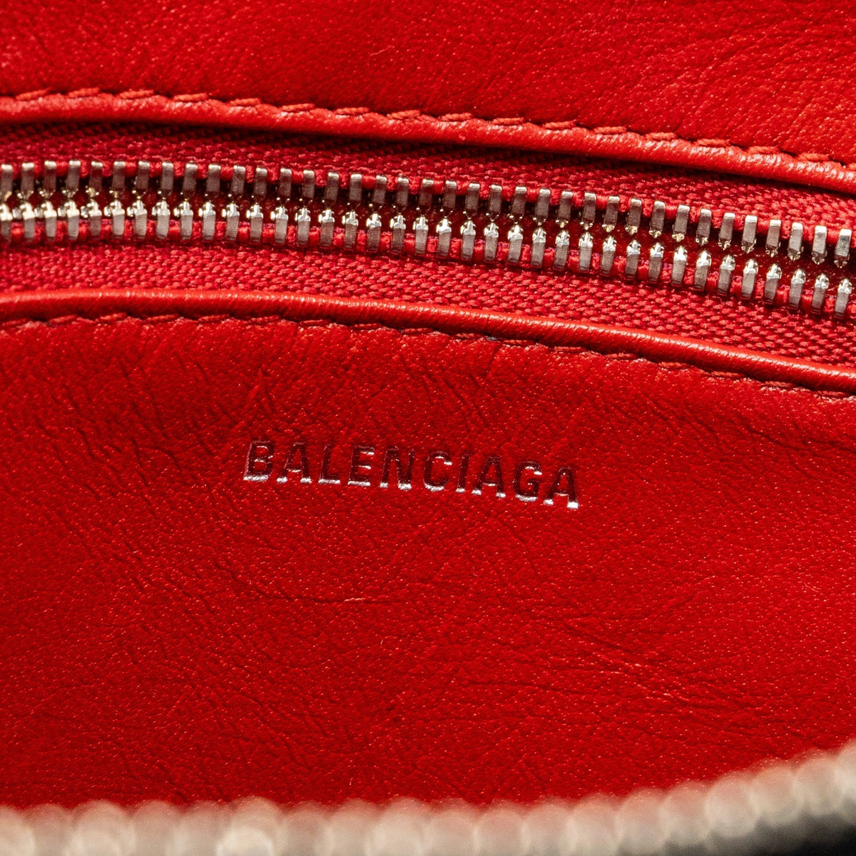 balenciaga-triangle-duffle-bag-calfskin-black-shw-copy