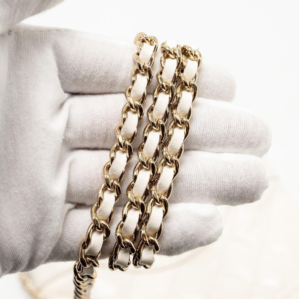 chanel-mini-31-clutch-with-chain-shiny-lambskin-white-lghw-microchip-copy
